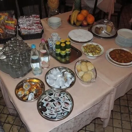 Ristorante Il Delfino 노바라