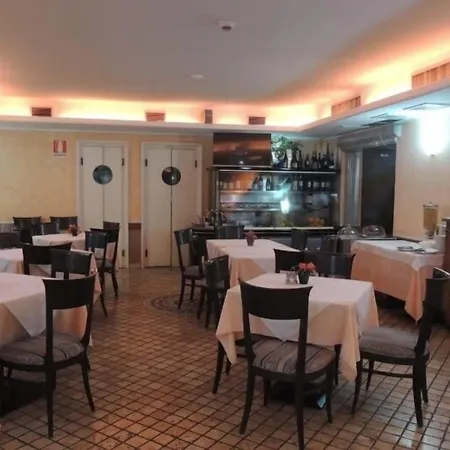 Ristorante Il Delfino Hotel Novara