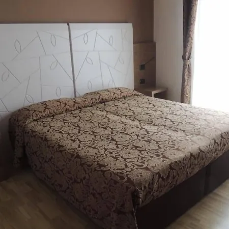 Ristorante Il Delfino 호텔