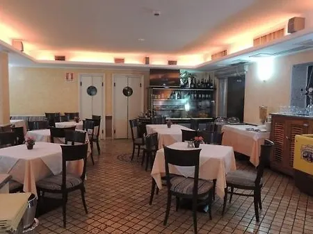Ristorante Il Delfino Hotel Novara