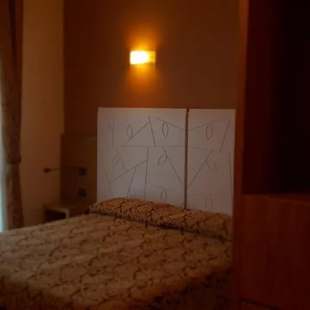 Ristorante Il Delfino 노바라